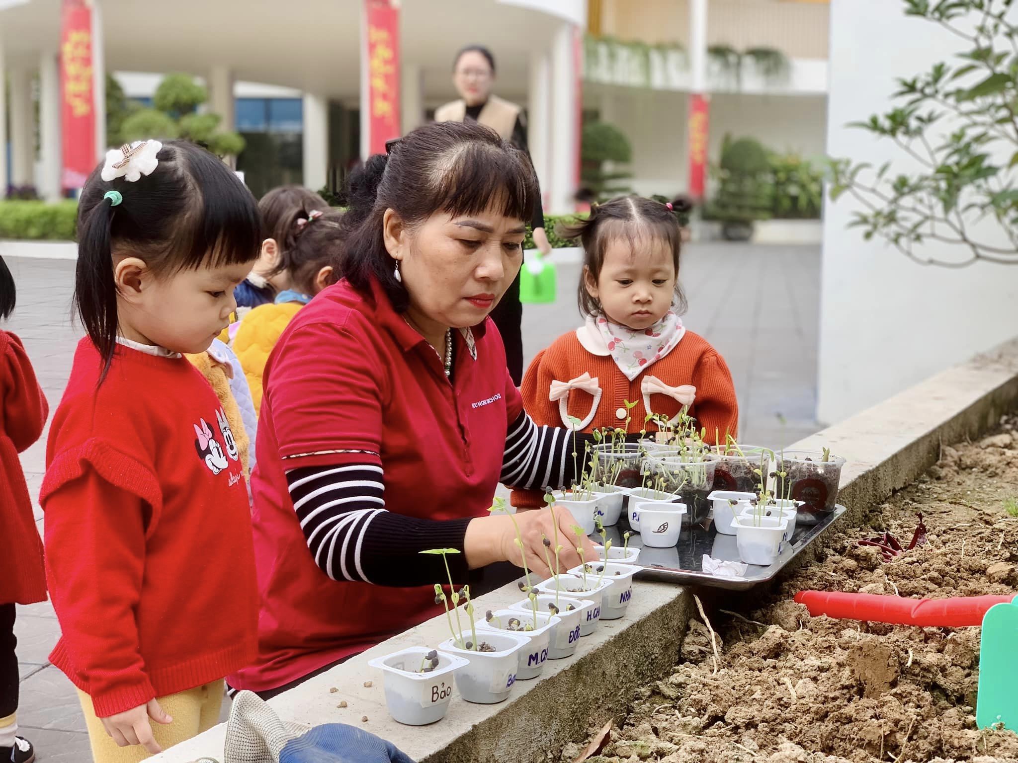 Thông báo tuyển dụng tháng 3/2023
